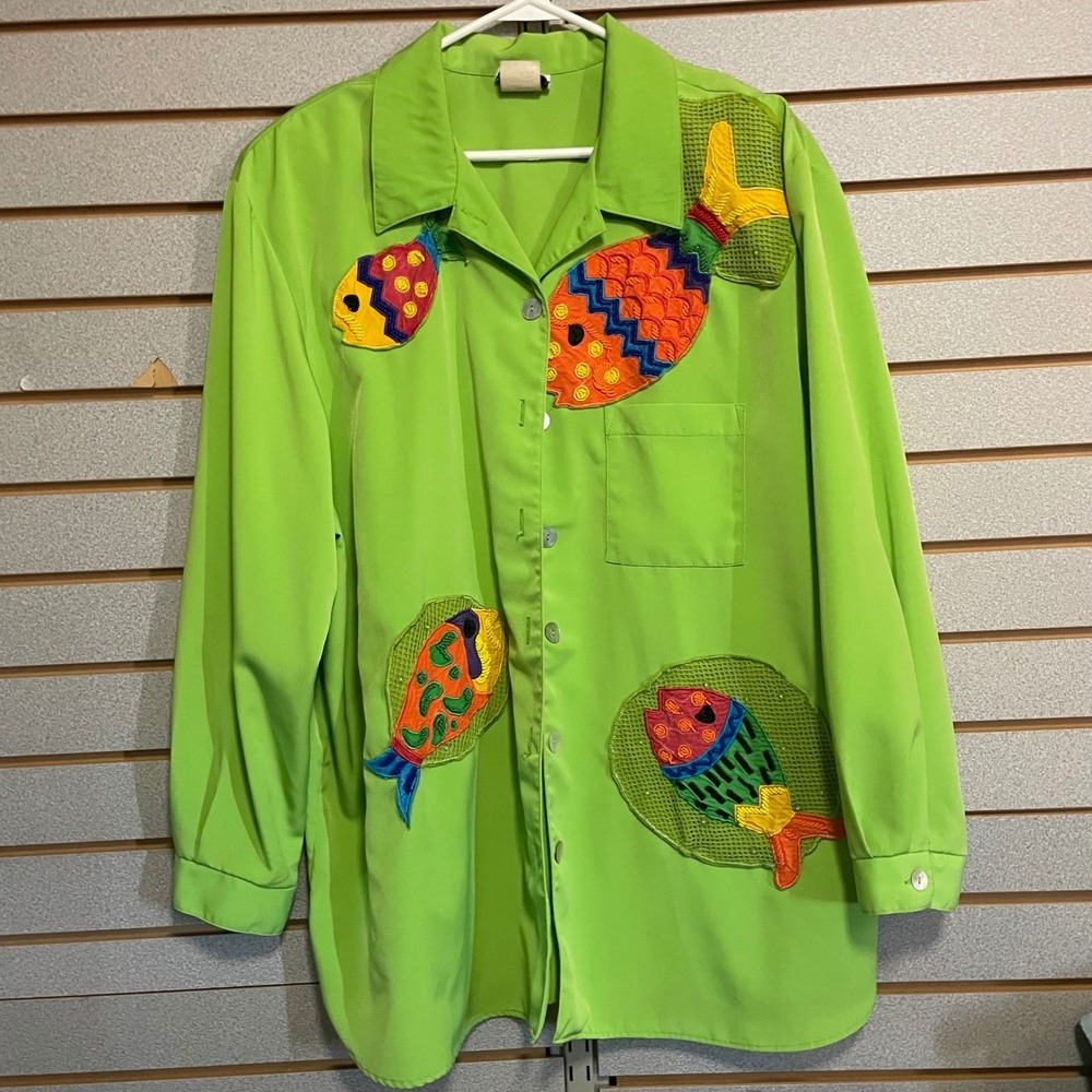 Vintage TAG Lime Green Beaded Fish Applique Button Up Shirt Art Wear Womens XL‎
